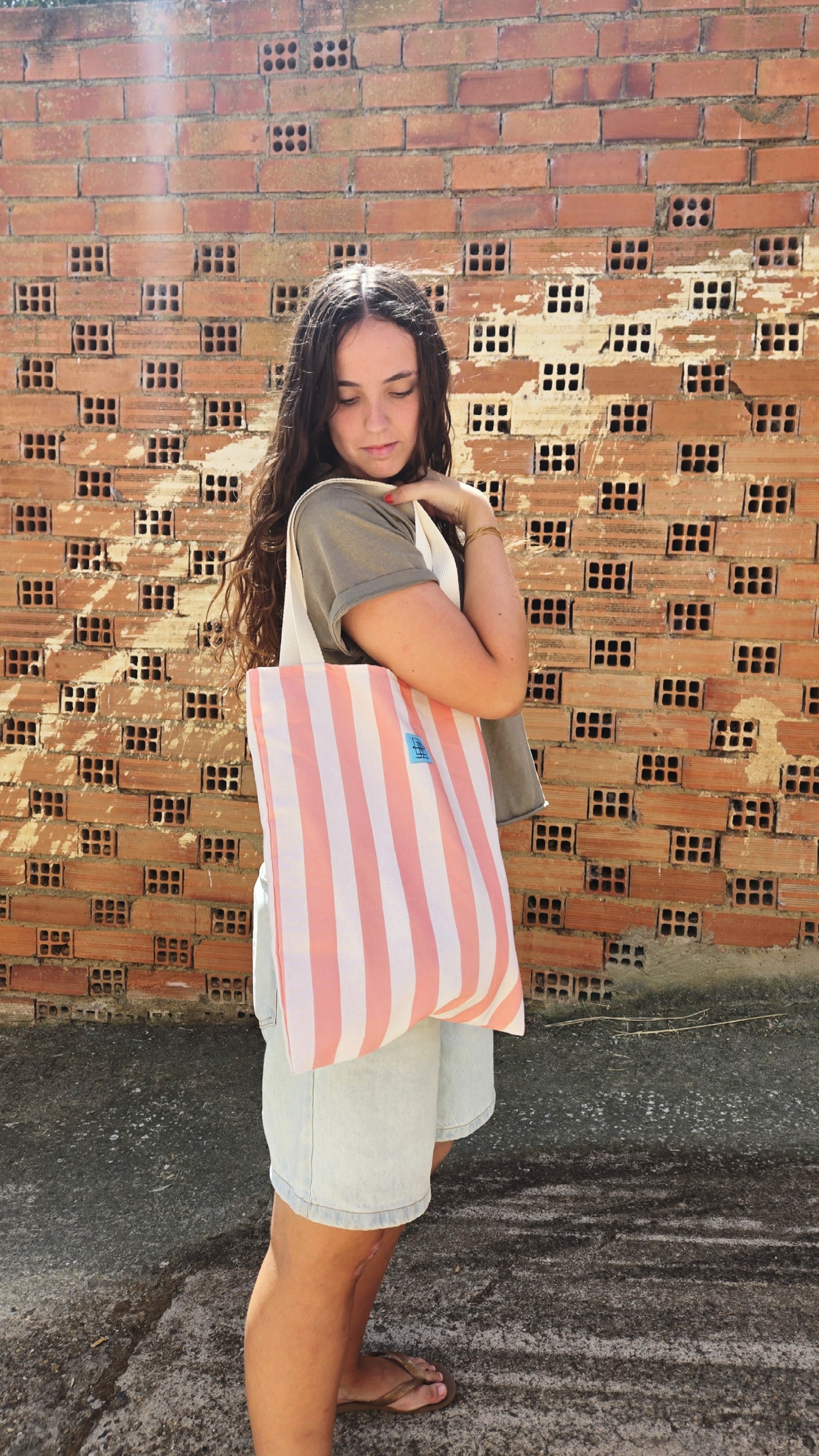 Tote bag