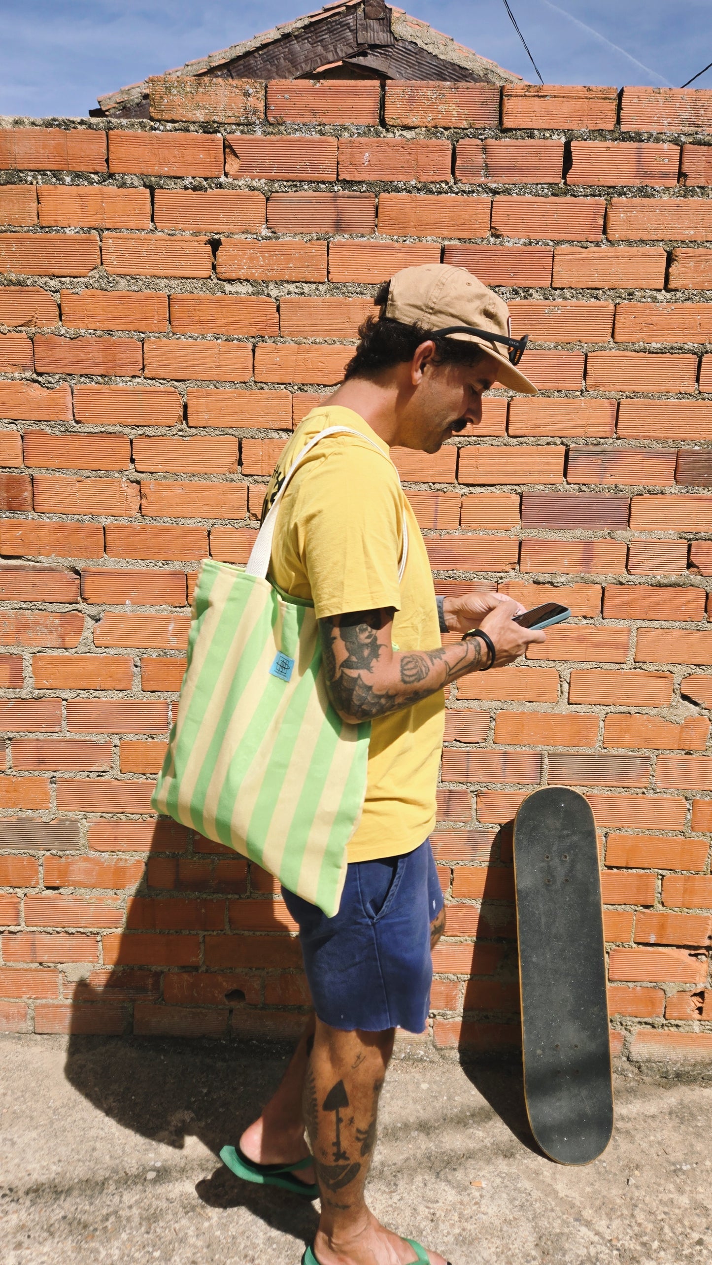 Tote bag